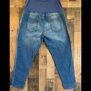 XL Time and Tru Maternity pants